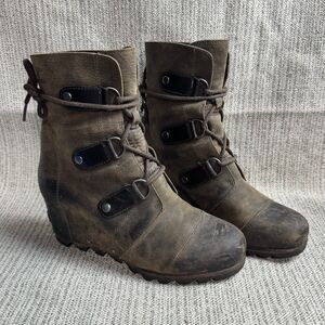 Sorel Joan of Arctic Wedge Boots Brown Black Grill Womens Size 9 US